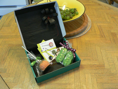 Upcycled Gift Box: DIY by meredith cutler, studio debris